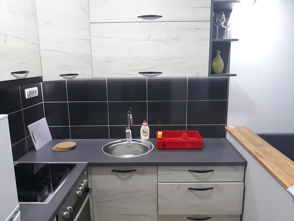 Apartment Azzuro 2 โนวีซาด ภายนอก รูปภาพ